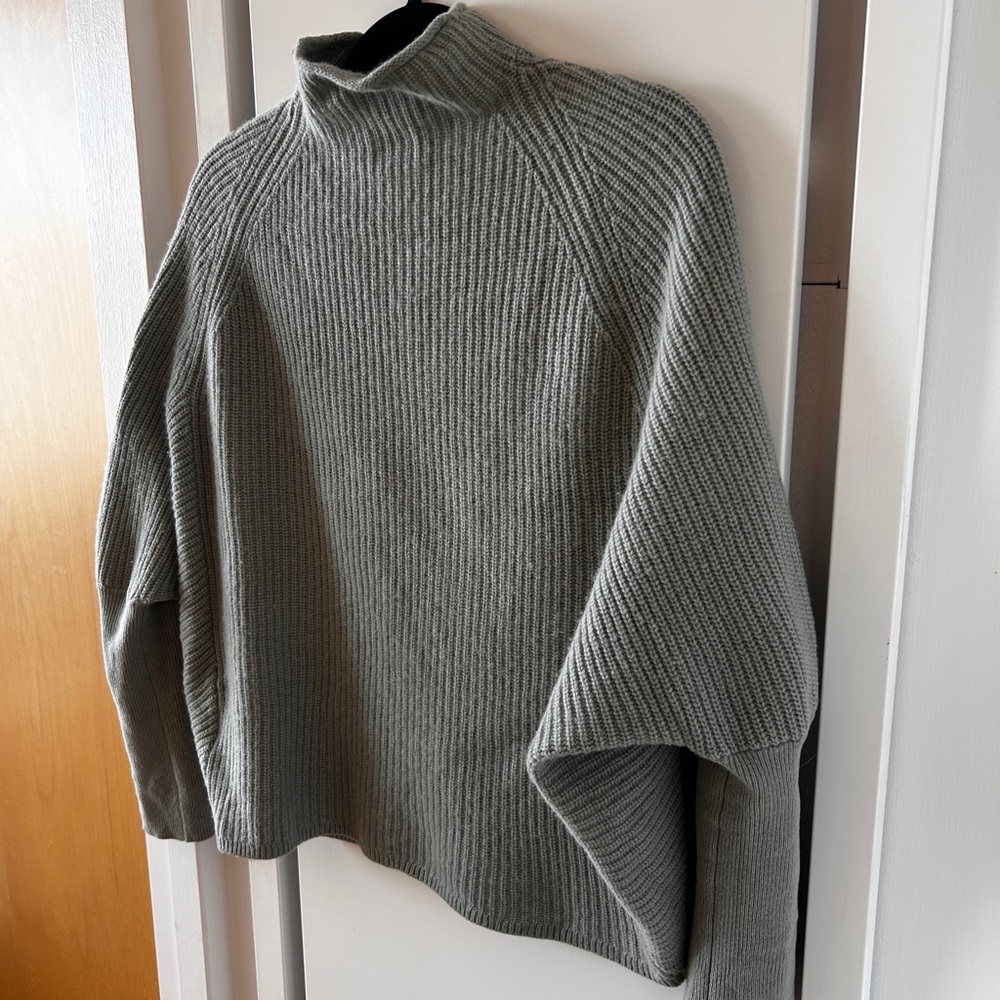Club Monaco - Emma 100% Cashmere Sweater